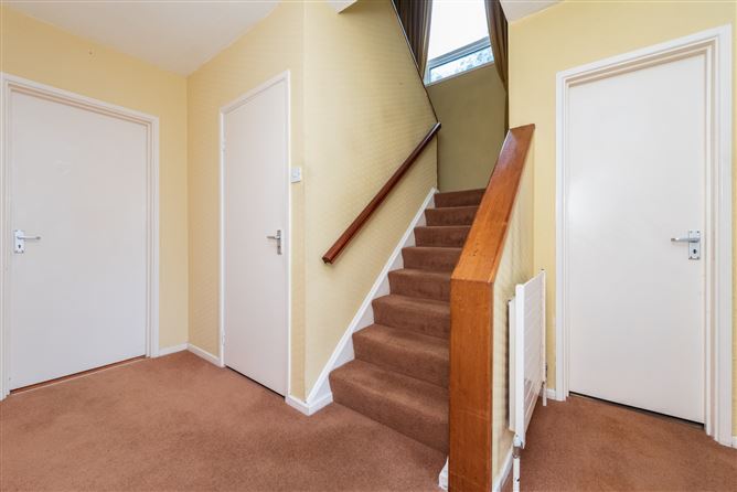 https://photos-a.propertyimages.ie/media/2/0/0/4943002/2862c061-752e-4ced-afbf-0c00ed3151be_l.jpg