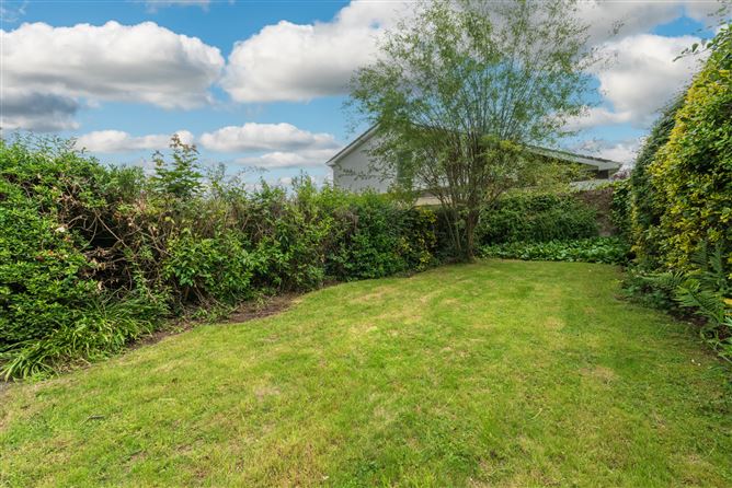 https://photos-a.propertyimages.ie/media/2/0/0/4943002/2862c061-752e-4ced-afbf-0c00ed3151be_l.jpg