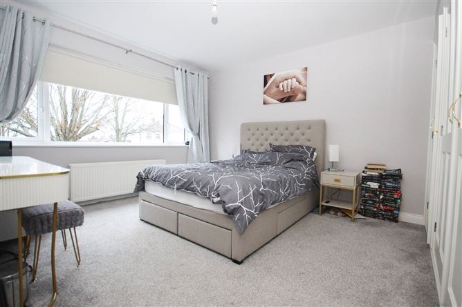 180 Woodlawn Park Grove, Firhouse, Dublin 24