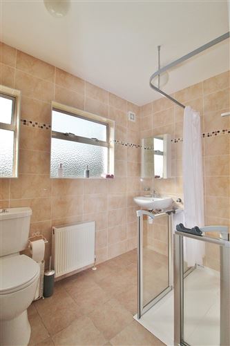 81 Blackheath Park, Clontarf, Dublin 3