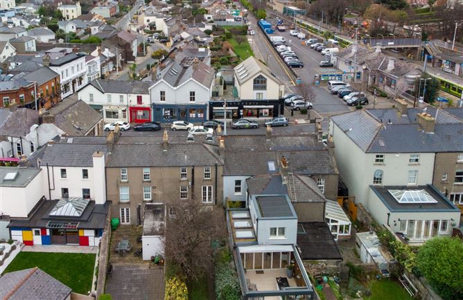 Lahinch, 14 Railway Road, Dalkey, Co. Dublin