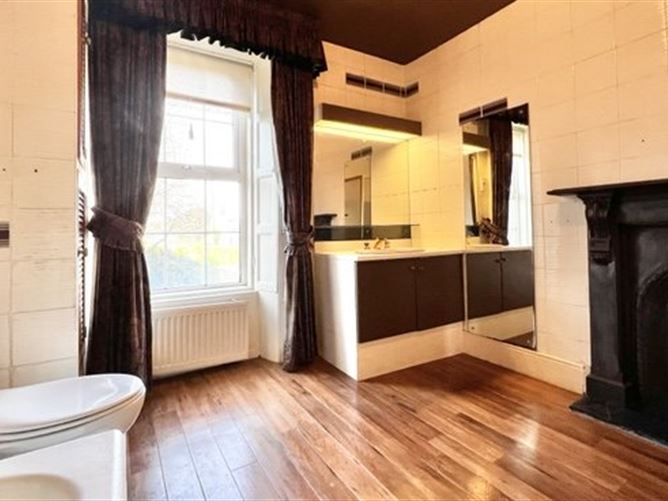 Lahinch, 14 Railway Road, Dalkey, Co. Dublin