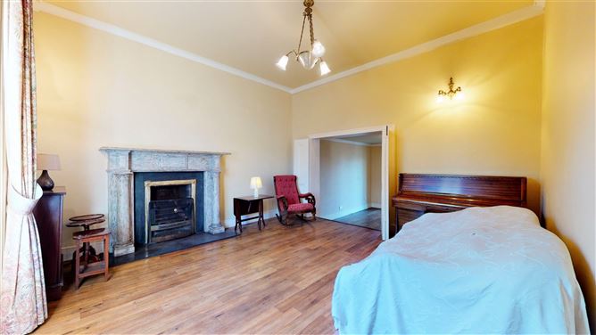 Lahinch, 14 Railway Road, Dalkey, Co. Dublin