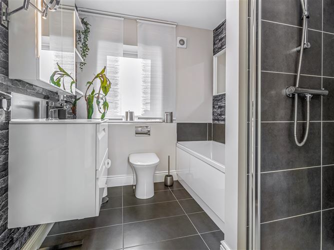 70 Ballycullen Green, Ballycullen, Dublin 24