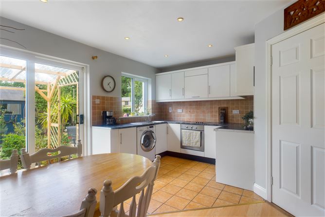  18, Woodlands,, Clonroche, Wexford