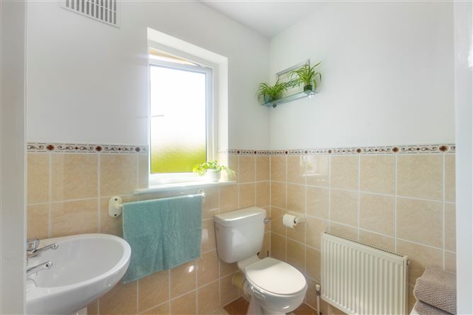 18, Woodlands,, Clonroche, Wexford
