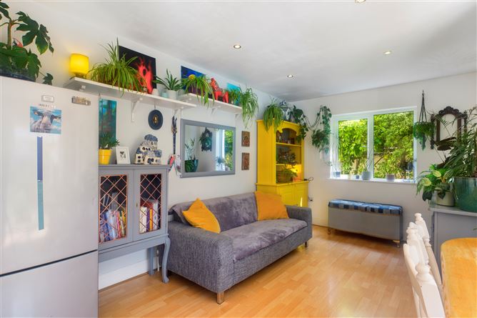  18, Woodlands,, Clonroche, Wexford