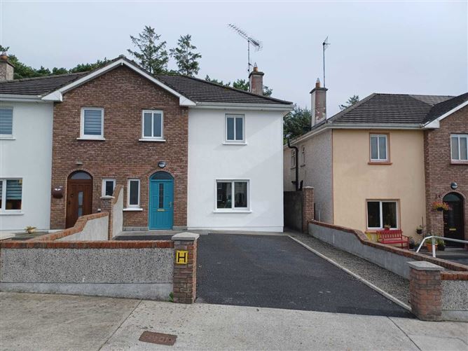 176 Cois Na Habhainn, Tuam, Co. Galway