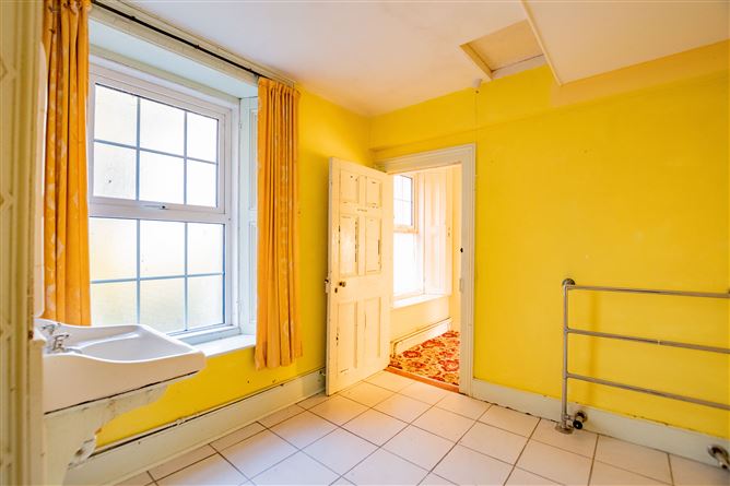 Parochial House, Killina, Rahan, Tullamore, Offaly