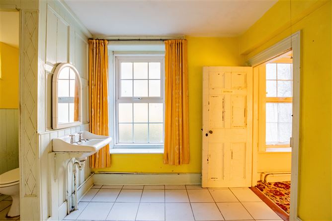 Parochial House, Killina, Rahan, Tullamore, Offaly