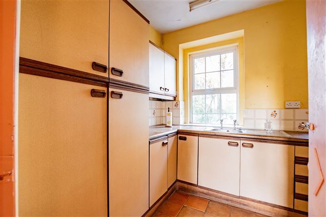 Parochial House, Killina, Rahan, Tullamore, Offaly