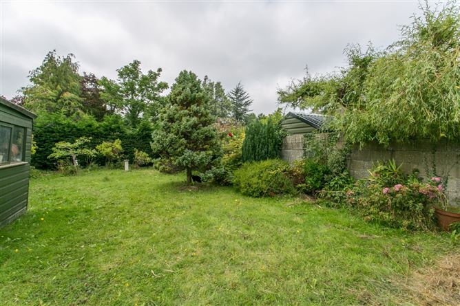 7 Lakelands Lawn, Stillorgan, Co. Dublin