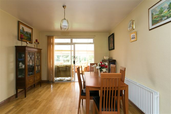 7 Lakelands Lawn, Stillorgan, Co. Dublin