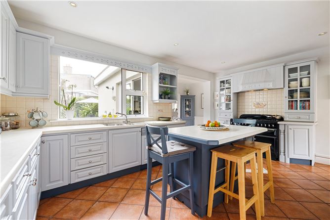 10 Barnhill Grove, Barnhill Road, Dalkey, Co. Dubiln