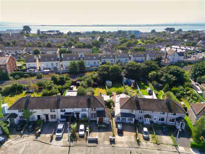 24 James McCormack Gardens, Sutton,   Dublin 13