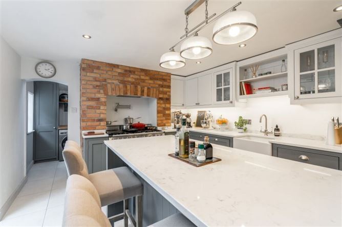 Bright, Private Room in Central Dub, Dublin