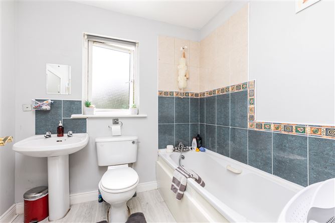 Photo 21 of 29 — 16 Gracemeadow Court, Stamullen, Meath