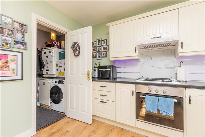 Photo 12 of 29 — 16 Gracemeadow Court, Stamullen, Meath