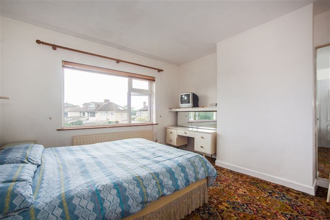 41 Brookwood Crescent, Artane, Dublin 5