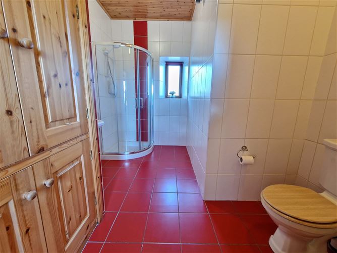 Kate's Cottage, Ballysteen, Liscannor, Co. Clare