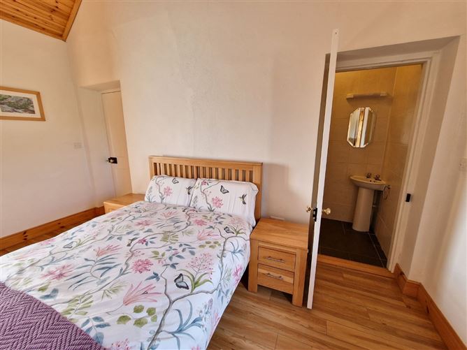 Kate's Cottage, Ballysteen, Liscannor, Co. Clare