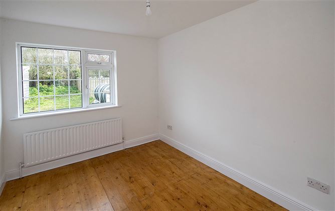 6 Congress Villas, Dungarvan, Co. Waterford