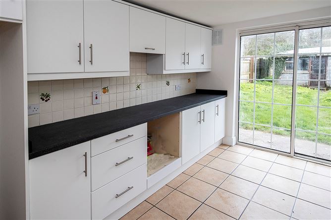 6 Congress Villas, Dungarvan, Co. Waterford