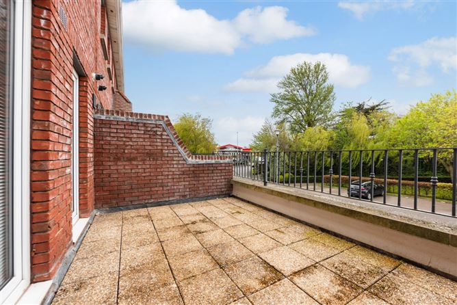 8 Ely Woods, Ballyboden Road, Rathfarnham, Dublin 16