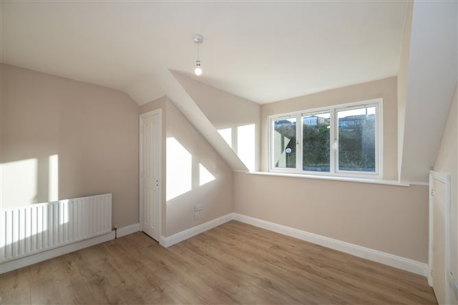 8 Castlepoint Court, Crosshaven, Cork