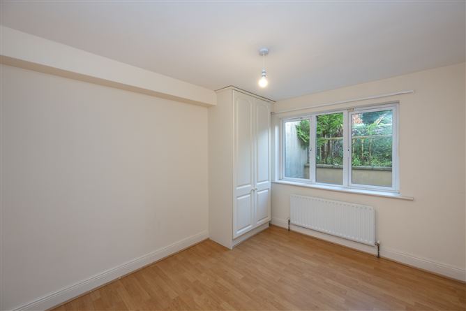 8 Castlepoint Court, Crosshaven, Cork