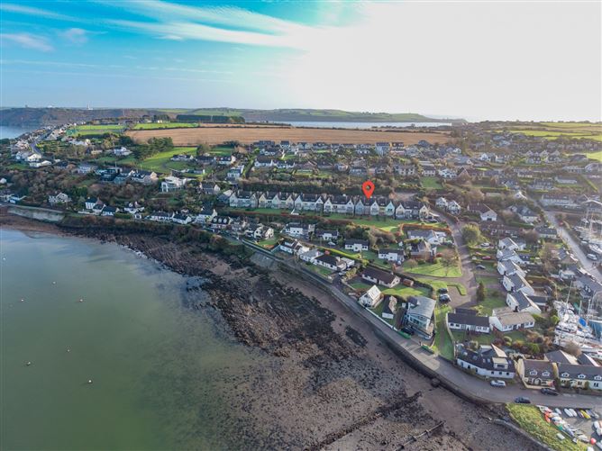 8 Castlepoint Court, Crosshaven, Cork