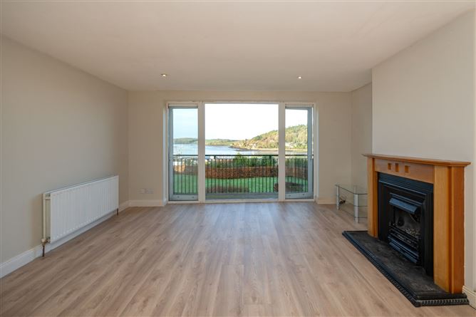 8 Castlepoint Court, Crosshaven, Cork