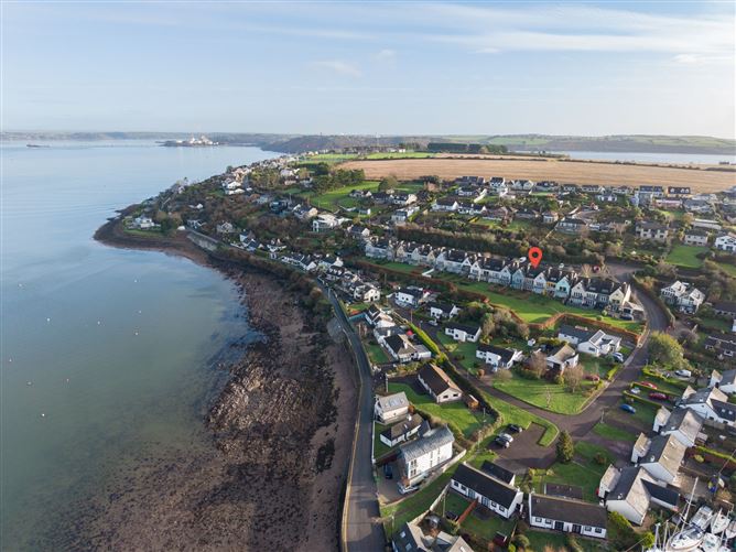 8 Castlepoint Court, Crosshaven, Cork