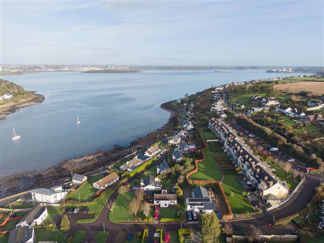 8 Castlepoint Court, Crosshaven, Cork
