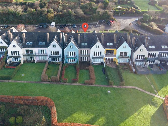 8 Castlepoint Court, Crosshaven, Cork