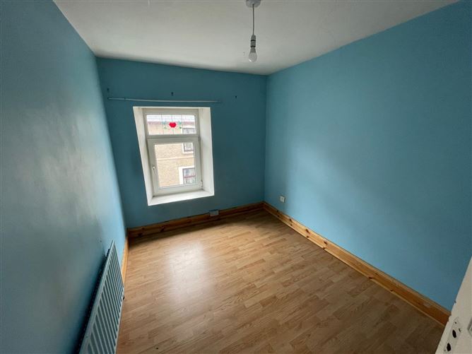 Photo 6 of 10 — 86 Wolfe Tone Street, Cork City, Cork