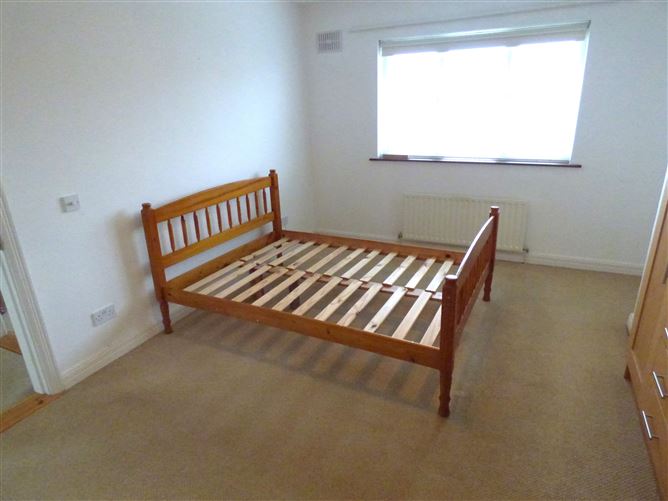 35 Elm park, Knock Road, Claremorris, Mayo