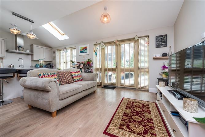 12 The Crescent, Pipers Hill, Naas, Co. Kildare. 