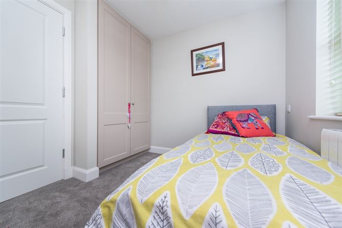 12 The Crescent, Pipers Hill, Naas, Co. Kildare. 