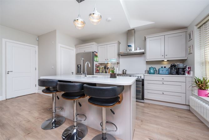 12 The Crescent, Pipers Hill, Naas, Co. Kildare. 