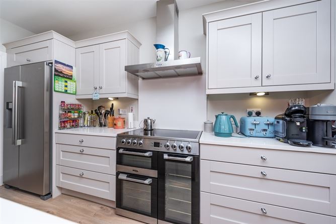 12 The Crescent, Pipers Hill, Naas, Co. Kildare. 