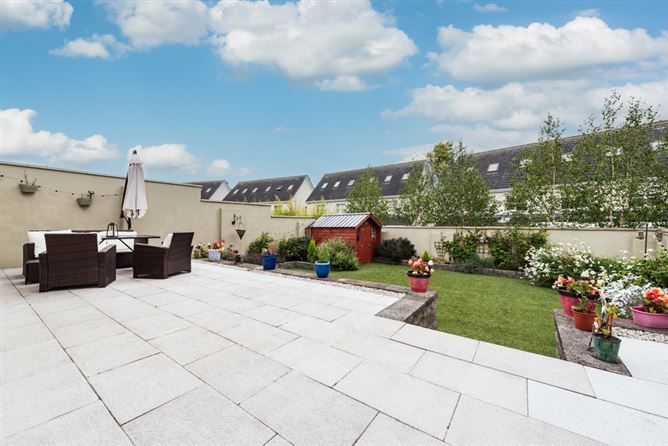 12 The Crescent, Pipers Hill, Naas, Co. Kildare. 