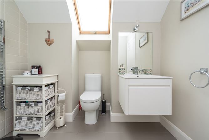 12 The Crescent, Pipers Hill, Naas, Co. Kildare. 