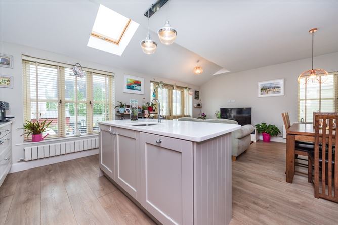 12 The Crescent, Pipers Hill, Naas, Co. Kildare. 