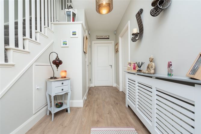 12 The Crescent, Pipers Hill, Naas, Co. Kildare. 