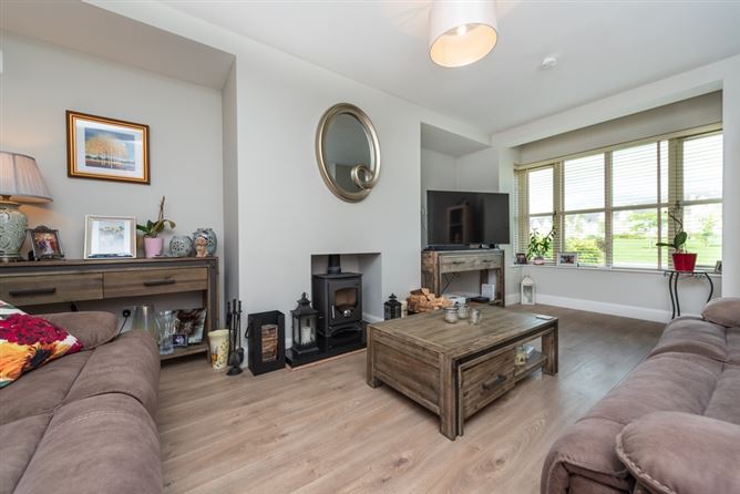 12 The Crescent, Pipers Hill, Naas, Co. Kildare. 