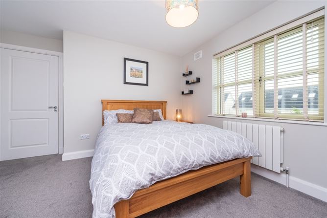 12 The Crescent, Pipers Hill, Naas, Co. Kildare. 