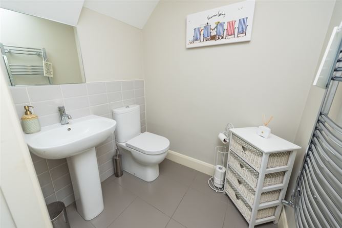 12 The Crescent, Pipers Hill, Naas, Co. Kildare. 