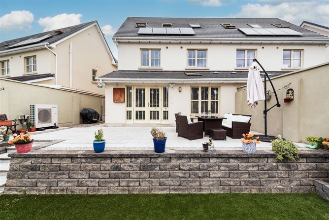 12 The Crescent, Pipers Hill, Naas, Co. Kildare. 