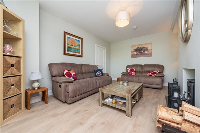 12 The Crescent, Pipers Hill, Naas, Co. Kildare. 